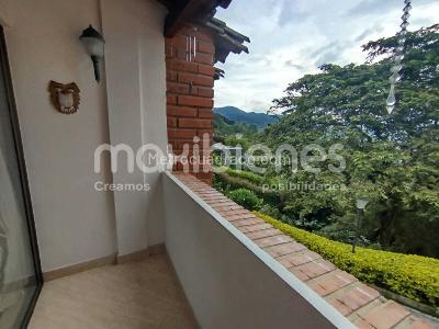 Casa de 4 alcobas en venta en Loma Del Chocho, Envigado, 170 m² · foto 8 de 20