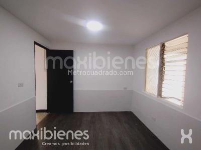 Casa de 5 alcobas en venta en Calasanz, Medellín, 220 m² · foto 10 de 18