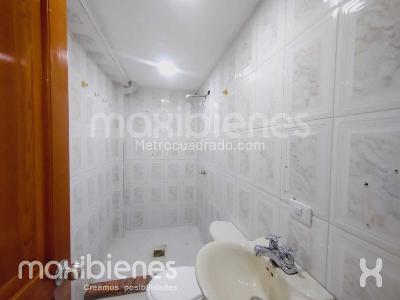 Casa de 5 alcobas en venta en Calasanz, Medellín, 220 m² · foto 14 de 18