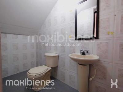 Casa de 5 alcobas en venta en Calasanz, Medellín, 220 m² · foto 15 de 18