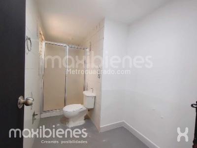 Casa de 5 alcobas en venta en Calasanz, Medellín, 220 m² · foto 16 de 18