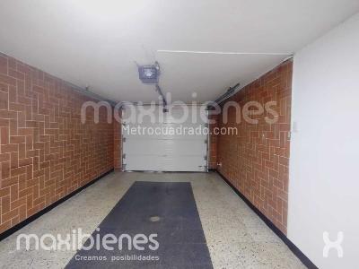 Casa de 5 alcobas en venta en Calasanz, Medellín, 220 m² · foto 18 de 18