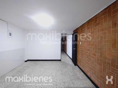 Casa de 5 alcobas en venta en Calasanz, Medellín, 220 m² · foto 7 de 18