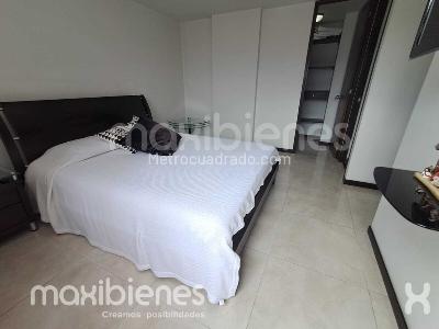 Apartamento de 3 alcobas en arriendo en Los Colores, Medellín, 83 m² · foto 10 de 18