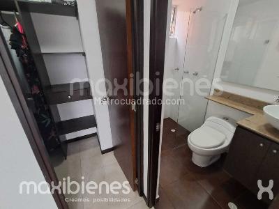 Apartamento de 3 alcobas en arriendo en Los Colores, Medellín, 83 m² · foto 16 de 18