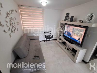 Apartamento de 3 alcobas en arriendo en Los Colores, Medellín, 83 m² · foto 4 de 18