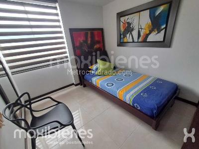 Apartamento de 3 alcobas en arriendo en Los Colores, Medellín, 83 m² · foto 7 de 18