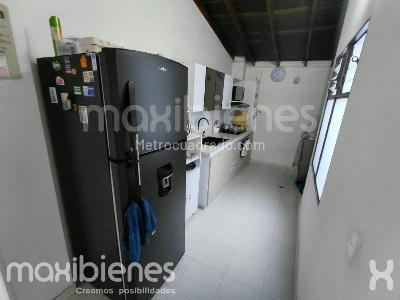Apartamento de 3 alcobas en venta en Restrepo Naranjo, Sabaneta, 88 m² · foto 10 de 12