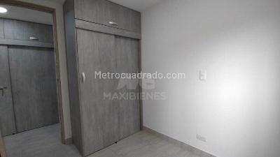 Apartamento de 3 alcobas en venta en San Jose, Sabaneta, 55 m² · foto 10 de 15