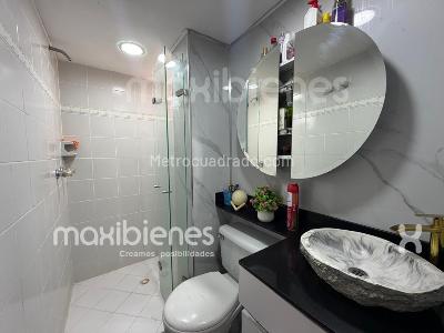 Apartaestudio en venta en Belen La Palma, Medellín, 30 m² · foto 2 de 7