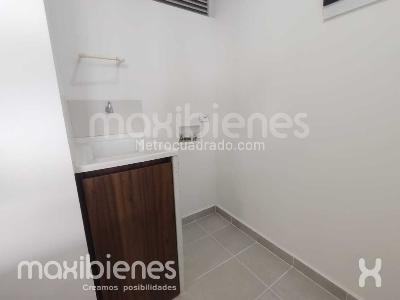 Apartamento de 2 alcobas en venta en San Jose, Sabaneta, 70 m² · foto 2 de 16