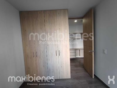 Apartamento en arriendo en Los Colores, Medellín · foto 10 de 13