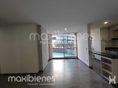 Apartamento en arriendo en Los Colores, Medellín · foto 4 de 13