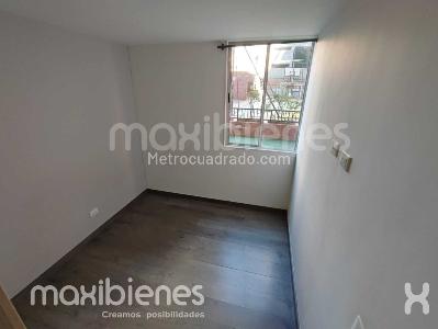 Apartamento en arriendo en Los Colores, Medellín · foto 8 de 13