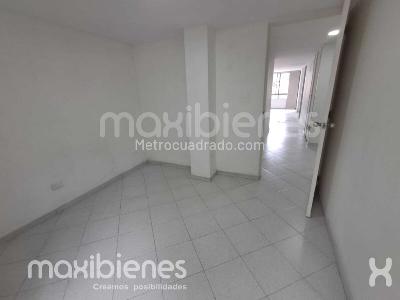 Apartamento de 4 alcobas en arriendo en Calasanz, Medellín, 90 m² · foto 10 de 19