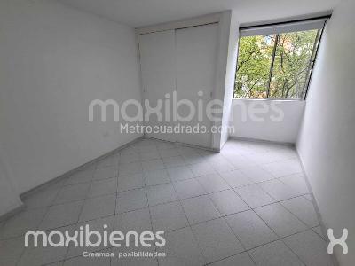 Apartamento de 4 alcobas en arriendo en Calasanz, Medellín, 90 m² · foto 7 de 19