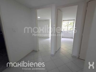 Apartamento de 4 alcobas en arriendo en Calasanz, Medellín, 90 m² · foto 9 de 19