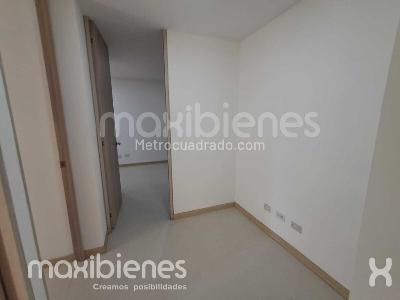 Apartamento en venta en Los Colores, Medellín · foto 10 de 20