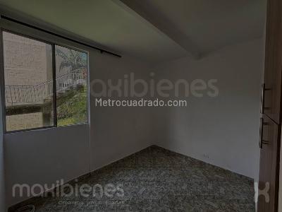 Apartamento de 3 alcobas en arriendo en La Colina, Medellín, 68 m² · foto 5 de 9