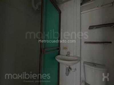 Apartamento de 3 alcobas en arriendo en La Colina, Medellín, 68 m² · foto 9 de 9
