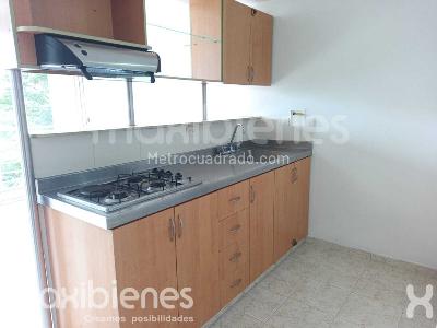 Apartamento en arriendo en Santa Lucia, Medellín · foto 2 de 16