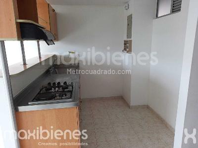 Apartamento en arriendo en Santa Lucia, Medellín · foto 3 de 16