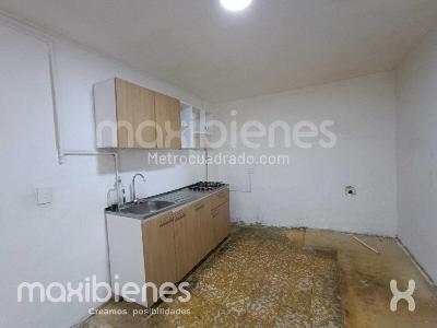 Casa de 4 alcobas en arriendo en San Pio, Itagüí, 80 m² · foto 2 de 9