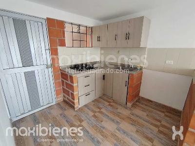 Apartamento de 3 alcobas en arriendo en La Pola, Medellín, 50 m² · foto 10 de 13