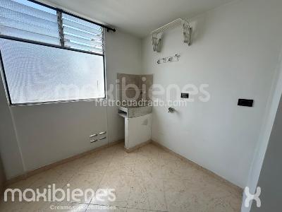 Apartamento de 2 alcobas en arriendo en Loma Del Indio, Medellín, 45 m² · foto 14 de 18