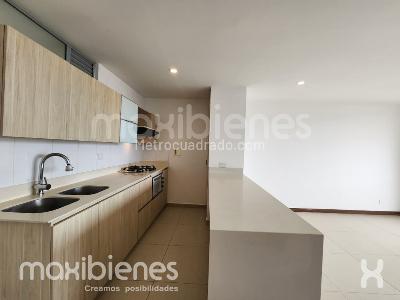 Apartamento de 3 alcobas en arriendo en El Poblado, Medellín, 120 m² · foto 2 de 12