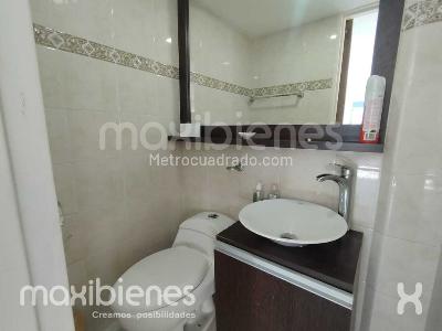 Apartamento de 4 alcobas en venta en Loma De Las Brujas, Envigado, 110 m² · foto 18 de 20
