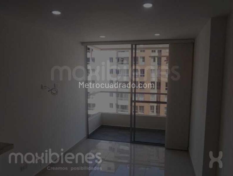 2BR Apartment with Pool in Itagüí - 3
