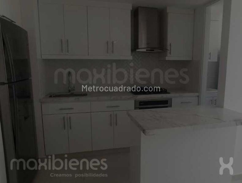 2BR Apartment with Pool in Itagüí - 4
