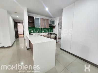 Apartamento de 3 alcobas en arriendo en Villa Carlota, Medellín, 103 m² · foto 5 de 20