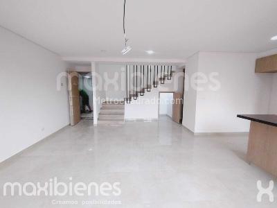 Apartamento de 2 alcobas en arriendo en La Floresta, Medellín, 103 m² · foto 3 de 15