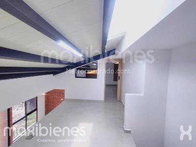 Apartamento de 2 alcobas en arriendo en La Floresta, Medellín, 103 m² · foto 3 de 13