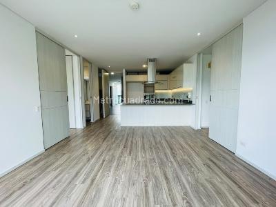 Apartamento de 2 alcobas en arriendo en Santa Maria De Los Angeles, Medellín, 90 m² · foto 4 de 12
