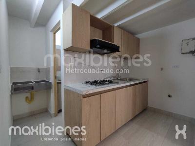 Apartamento de 2 alcobas en arriendo en Los Cerros El Vergel, Medellín, 64 m² · foto 3 de 11