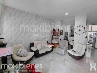 Apartamento de 3 alcobas en arriendo en Calasanz, Medellín, 95 m² · foto 2 de 12