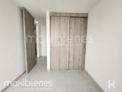 Apartamento de 3 alcobas en arriendo en San Diego, Medellín, 80 m² · foto 5 de 12