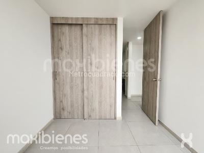 Apartamento de 3 alcobas en arriendo en San Diego, Medellín, 80 m² · foto 6 de 12