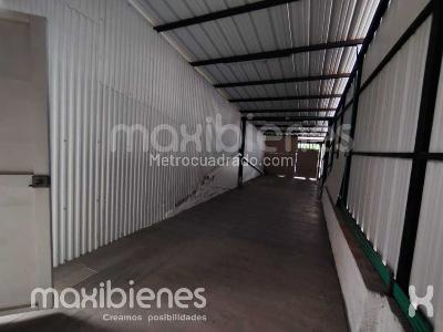 Casa de 3 alcobas en arriendo en Las Acacias, Medellín, 300 m² · foto 13 de 20