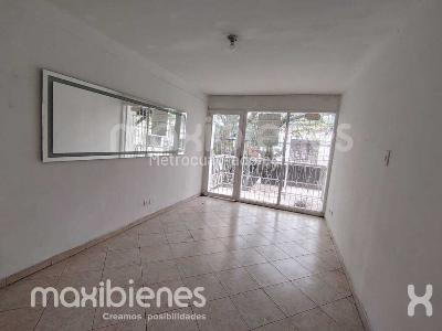 Casa de 3 alcobas en arriendo en Las Acacias, Medellín, 300 m² · foto 16 de 20