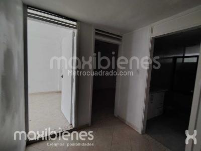 Casa de 3 alcobas en arriendo en Las Acacias, Medellín, 300 m² · foto 17 de 20