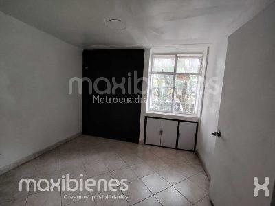 Casa de 3 alcobas en arriendo en Las Acacias, Medellín, 300 m² · foto 19 de 20
