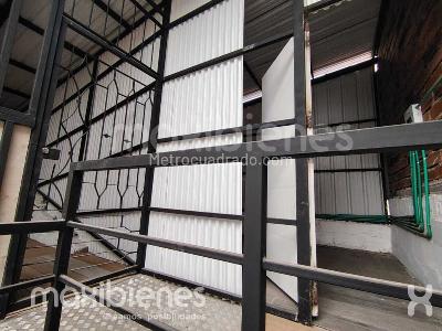 Casa de 3 alcobas en arriendo en Las Acacias, Medellín, 300 m² · foto 9 de 20