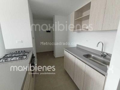 Apartamento de 3 alcobas en arriendo en Cabañas, Bello, 73 m² · foto 3 de 17