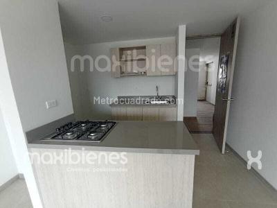 Apartamento de 3 alcobas en arriendo en Cabañas, Bello, 73 m² · foto 7 de 17