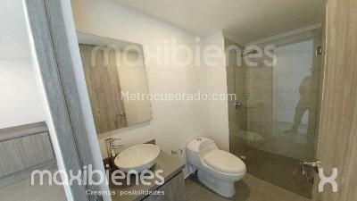 Apartamento de 3 alcobas en arriendo en Cabañas, Bello, 73 m² · foto 8 de 17