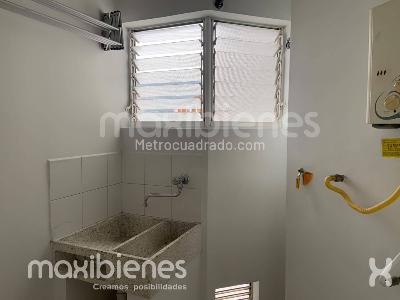 Apartaestudio en arriendo en Florida Nueva, Medellín, 40 m² · foto 3 de 13